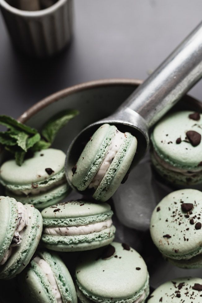 FilialPerseu's tweet image. ᅟ
ㅤㅤㅤㅤㅤㅤ❪ ⅌ ：COMBO DO DIA ❫
ᅟᅟᅟᅟᅟ❝CHOCOMINT AESTHETIC❞       

macarons + cupcakes + sorvete + pelúcia.
 ᅟ