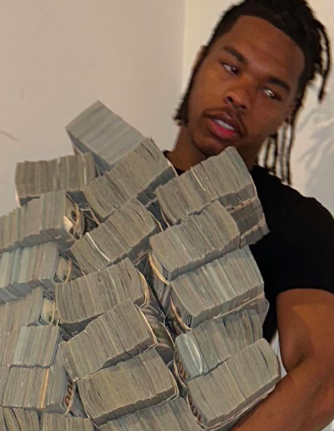 Daily Loud tweet media