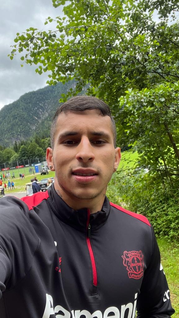 🗣 Es momento de conocer más a Gustavo #Puerta: ¿Qué le preguntarías a nuestro nuevo refuerzo? 🇨🇴🤝🦁 ¡Habrá respuesta a las mejores preguntas! 😏 #B04inAustria 🇦🇹 | #SomosBayer04