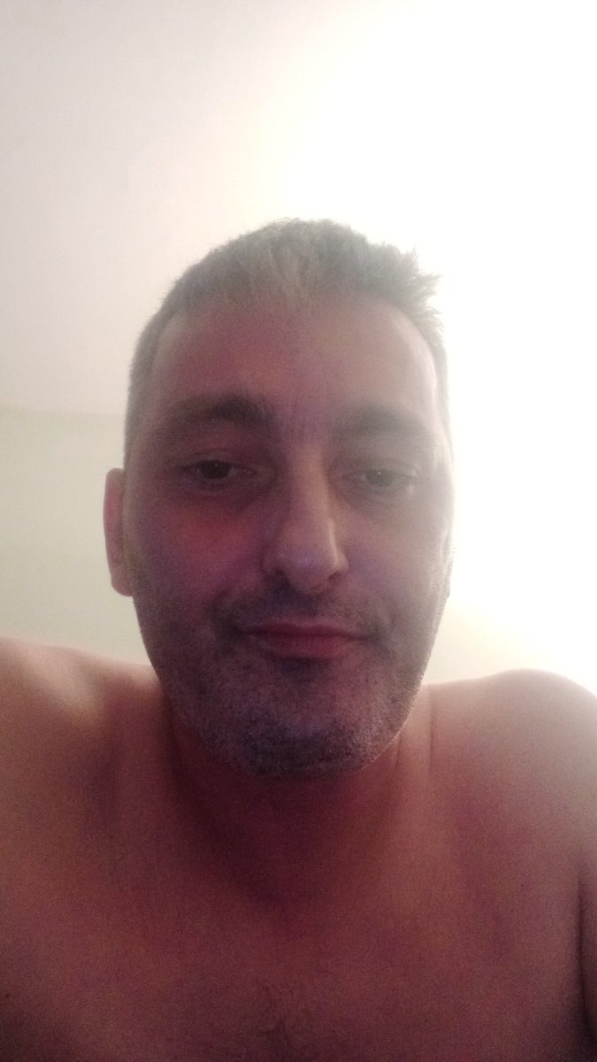 VincentDuj512's tweet photo. @AngeliqueB2026 Je suis en train de mangerje suis en train de mangerje suis en train de manger je me régale https://t.co/Vz95lfv8yh