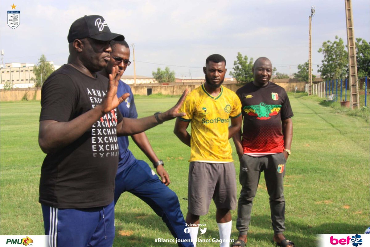 blancsdebamako's tweet photo. 🔵 Reprise des entrainements ce jour 26 Juillet 2023 au complexe Fousseyni Diarra sous la direction du coach Sekou Seck dit Bako. 

#BLANCSJOUENTBLANCSGAGNENT #Backo #communication  #Victoire #Foot #win #Ligue1 #PmuMaii #Follow #victoire #StadeMaliendeBamako https://t.co/xwQCrY1pCa