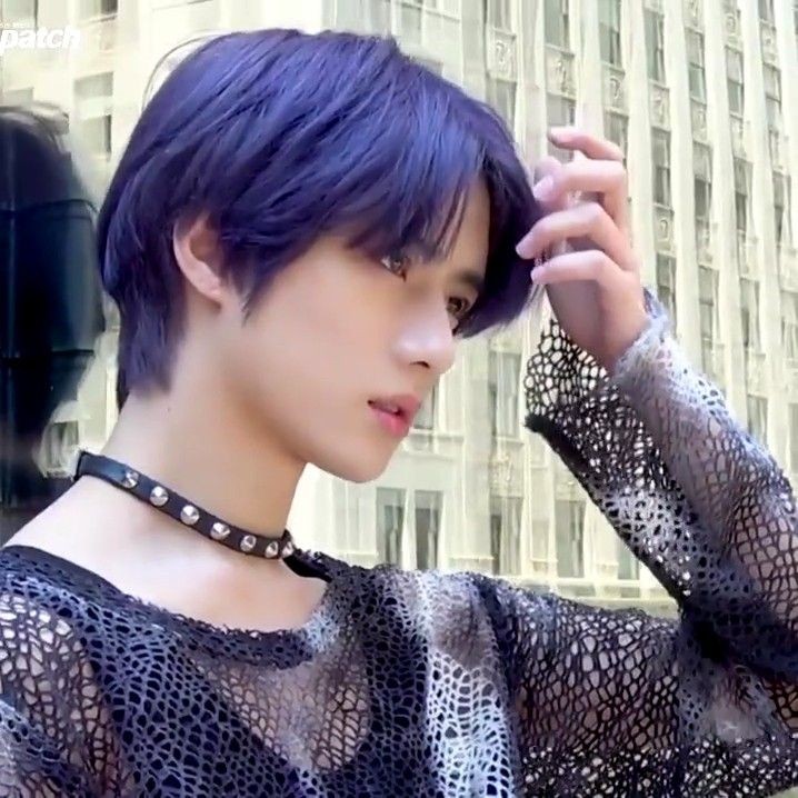 ivyeons's tweet image. #yeongyu au   —    MDLR

donde yj, mejor conocido como el yoni, un cani español de los de toda la vida, parece obsesionarse con bg, un niño whitexican fresa que llega nuevo a su clase
¿que pasará cuando yj decida enseñarle a bg cómo es una vida española?