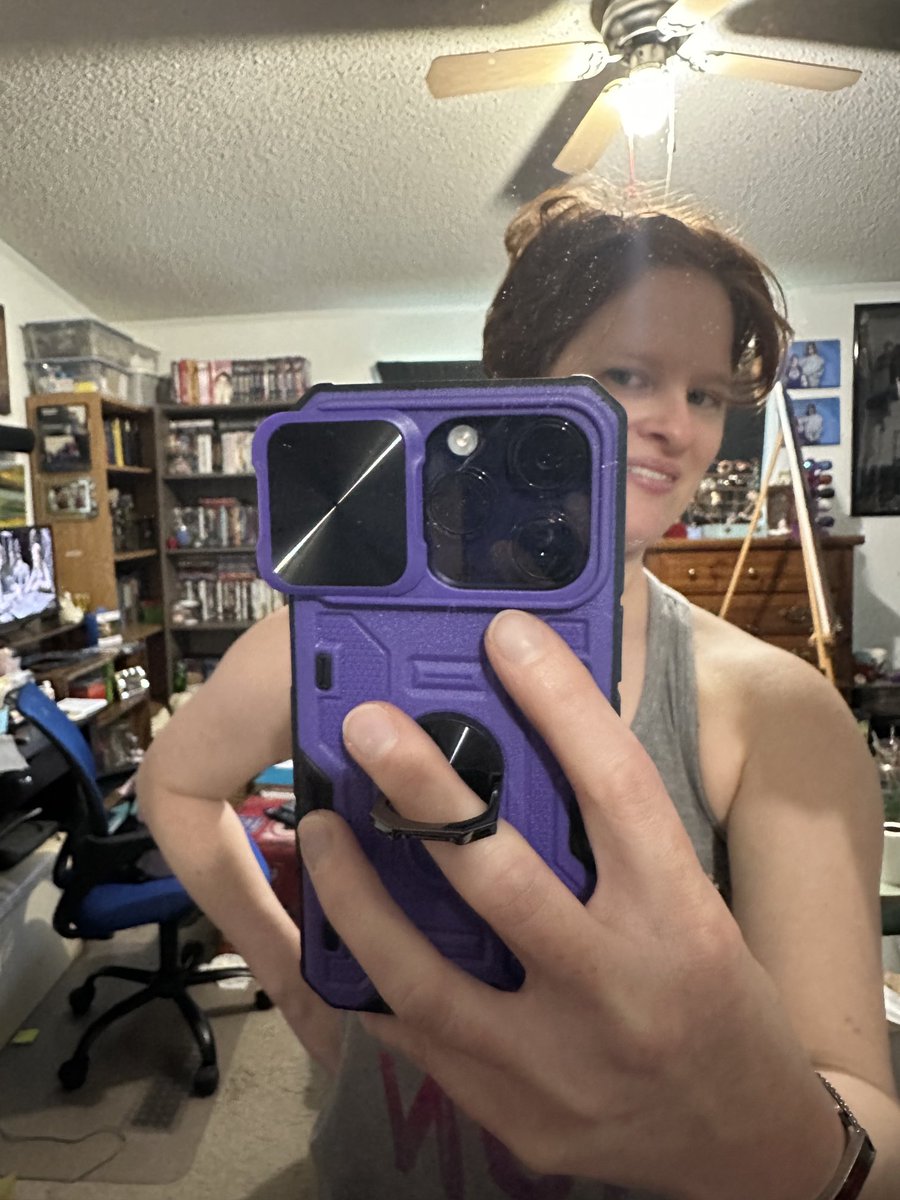 KendallBeckloff's tweet image. I got a new case for my new phone. These are my fave cases. I haven’t had one with a camera cover. It’s so weird having a bigger phone. 🙂Lol #LovePurple #FaveColor