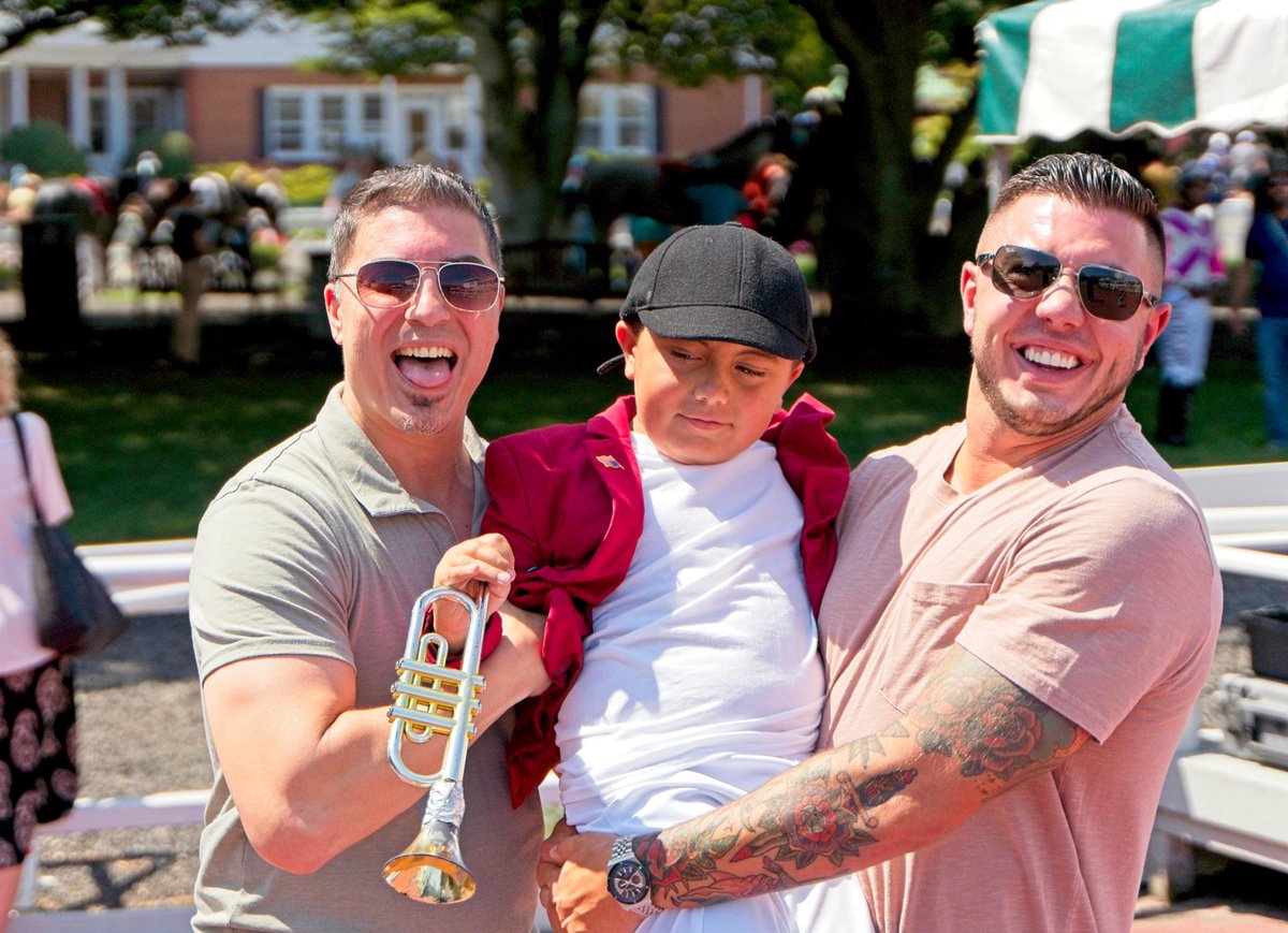 Mikeymin's tweet photo. Happy Official Birthday to my nephew Danny! aka Unofficial Mayor of @MonmouthPark 🎺 🐎 ♥️ @swins16 https://t.co/BZ0hG84UU6