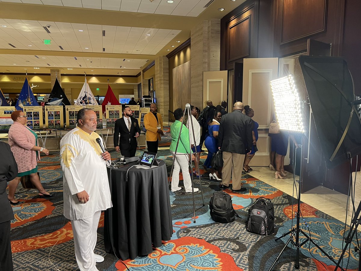 rolandsmartin's tweet image. I am live from the @apa1906network #APhiA convention in Dallas! Watch #RolandMartinUnfiltered on the @blkstarnetwork app; on @Amazon News; @plextv2; or YouTube.com/RolandSMartin #BlackOwnedMediaMatters 🤙🏾🤙🏾🤙🏾🤙🏾🤙🏾