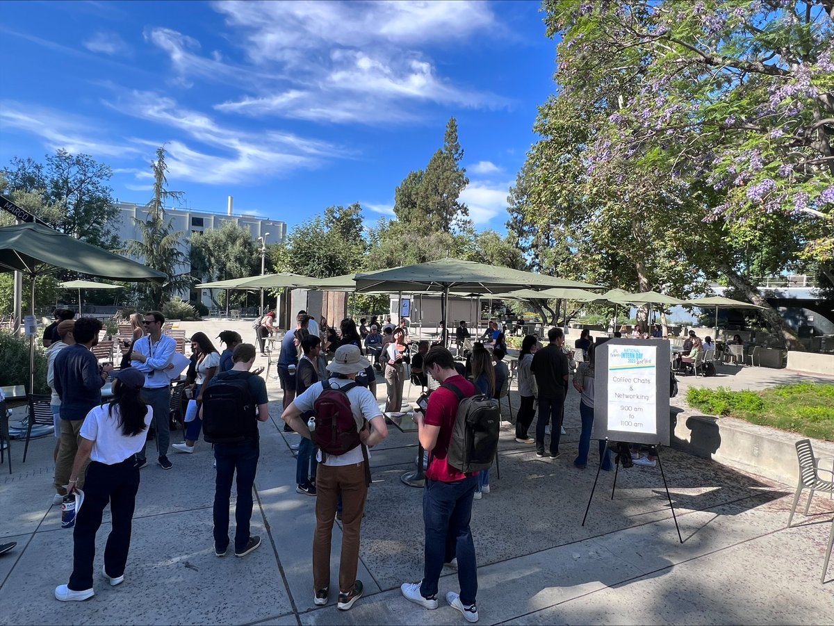 nasajplcareers's tweet image. Today, we continued our #NationalInternDay (Week) celebration by hosting a coffee chats and networking event for interns. Interns had the opportunity to meet with other interns, mentors, and other JPL colleagues to make more connections on Lab. 

#JPLInterns #NASAJPL #LIfeatJPL