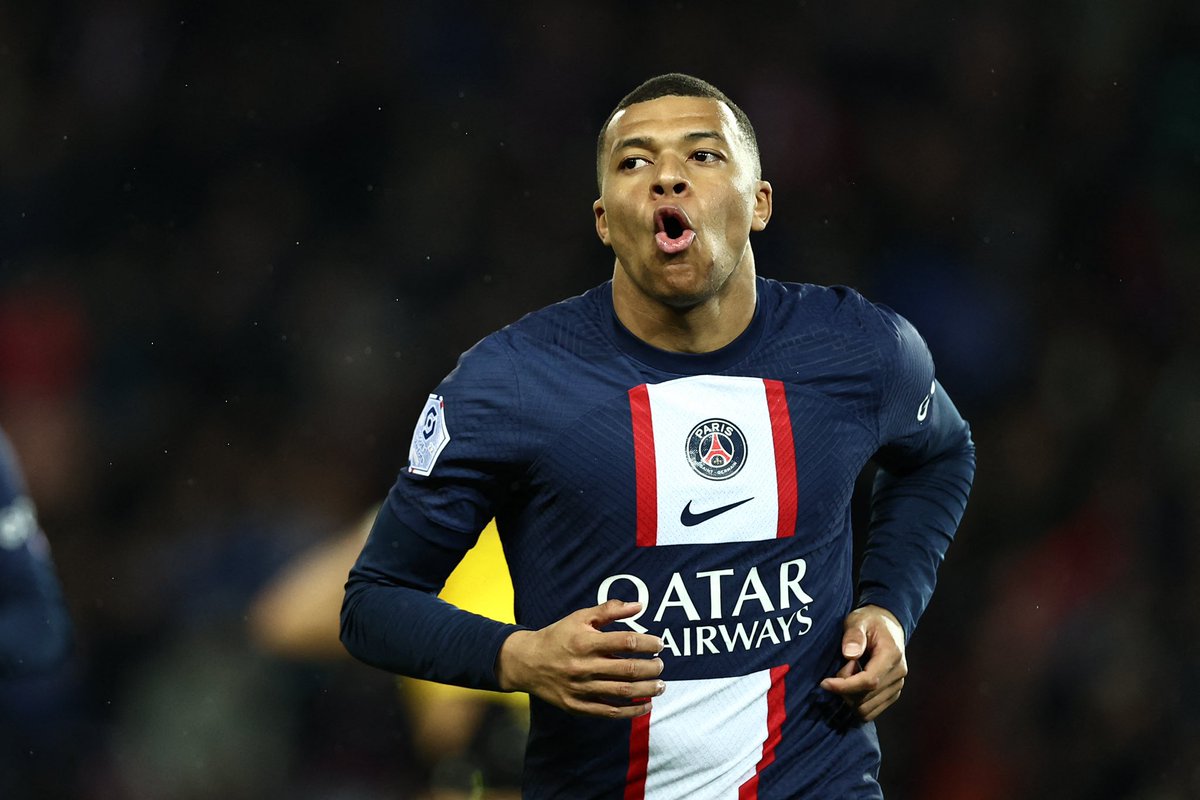 ◉ Mbappé doesn’t want to negotiate with Al Hilal. ◉ PSG sources believe he agreed a secret pre deal with Real Madrid. ◉ PSG, convinced Kylian ONLY wants to sign for Madrid. ◉ Al Hilal agreed terms with Verratti, as revealed — talks on with PSG. 🎥 shorturl.at/cltBI