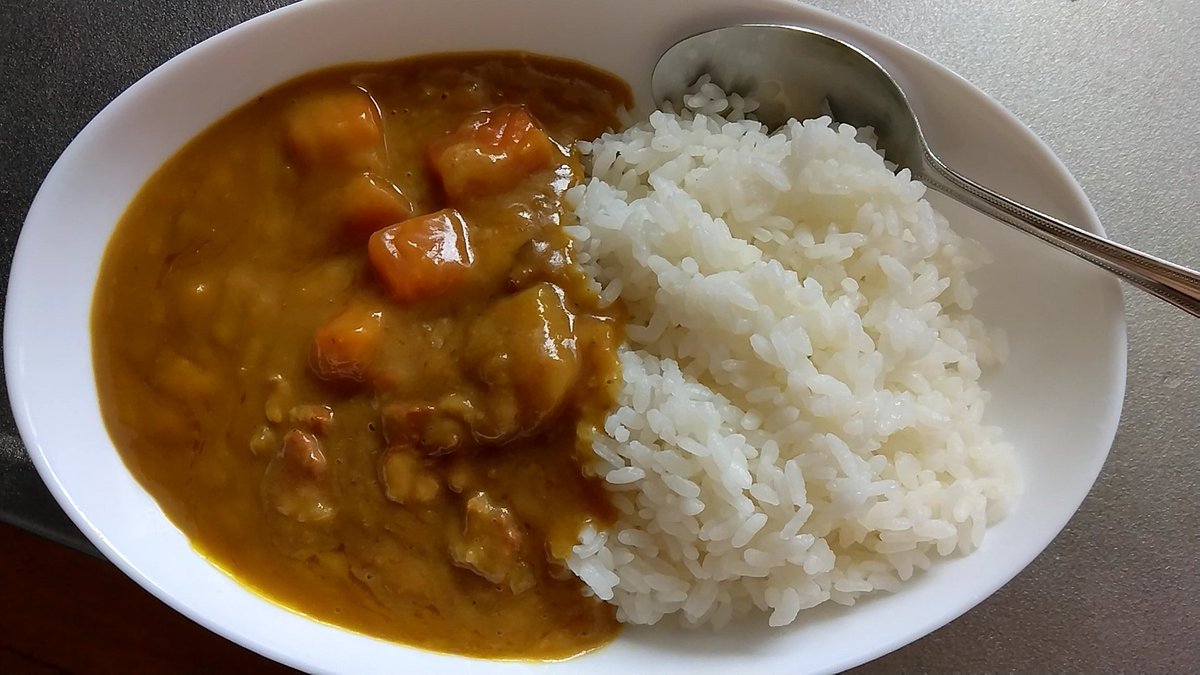 今日の朝ご飯🍛 パッケージに惹かれました✨