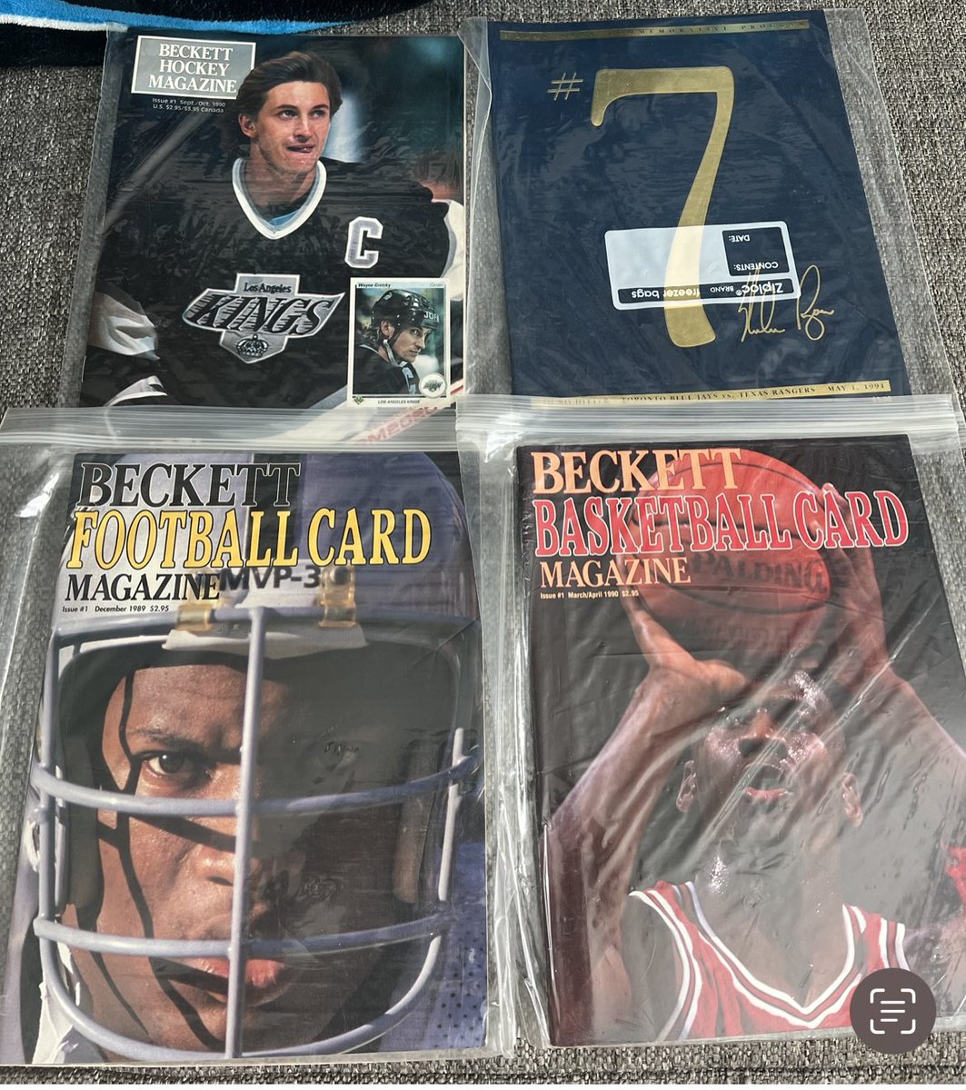 RussellBudai's tweet photo. Beckett discovered the attic today. I haven’t seen these in a while. @beckettcollect #IssueNo1 https://t.co/O1olEqyH1W