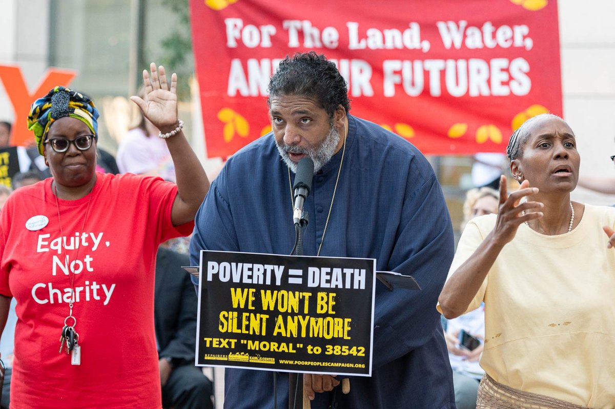 thecharpost's tweet photo. The founder of Moral Mondays rallied Charlotte activists to fight for North Carolina’s most vulnerable communities. Bishop William Barber II urged North Carolinians to challenge the extremist agenda of state lawmakers at the ballot box. https://t.co/GnHNotKP3W https://t.co/mRNwTPaDZ2