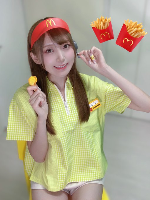 Twitterのコスプレ画像32
