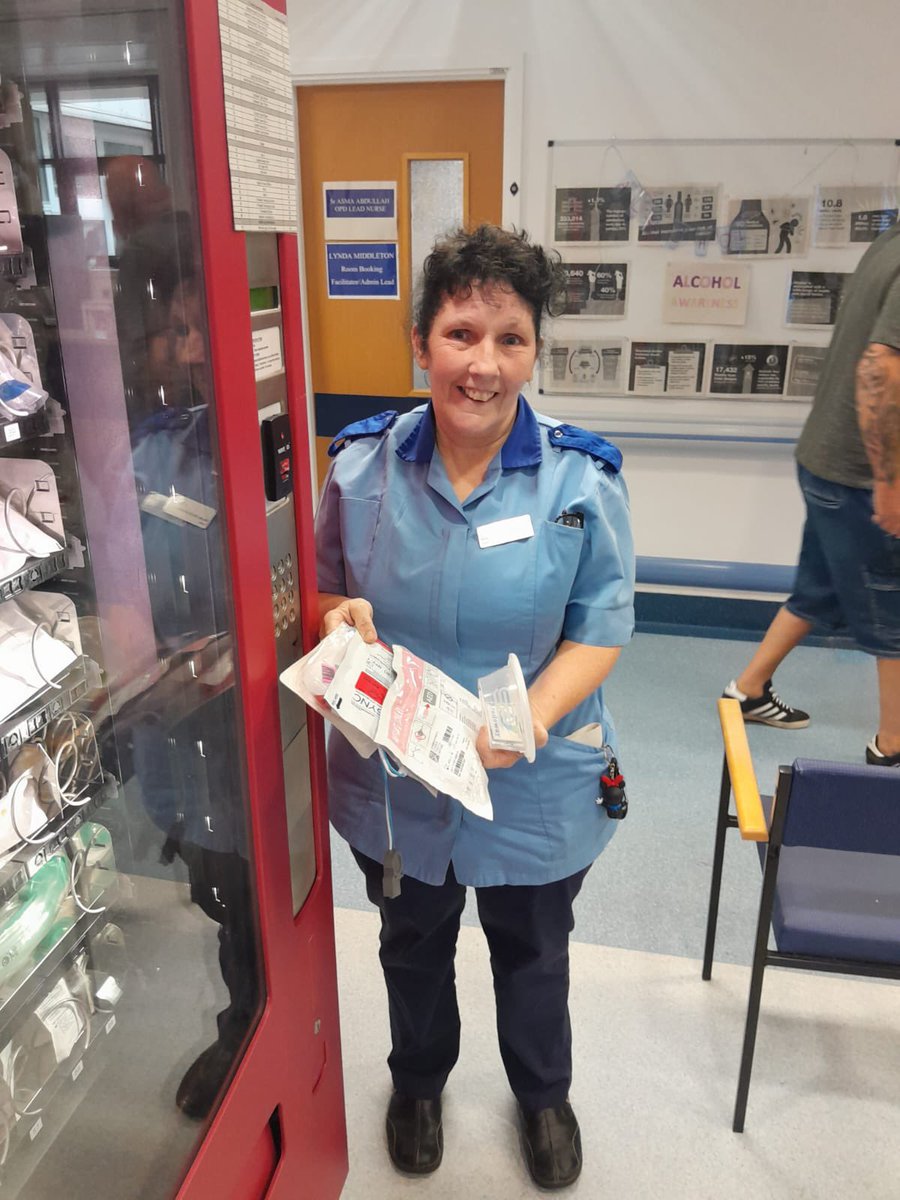 resusdudley's tweet image. @DudleyGroupCEO @Helen_Bromage Fab to be able to stock some paediatric emergency equipment within our new Resus @ETradeway vending machine now too - great news when Marie popped down from C2 to replenish their trolley as part of #MKC @mykitcheck #DeterioratingPatients #Resus