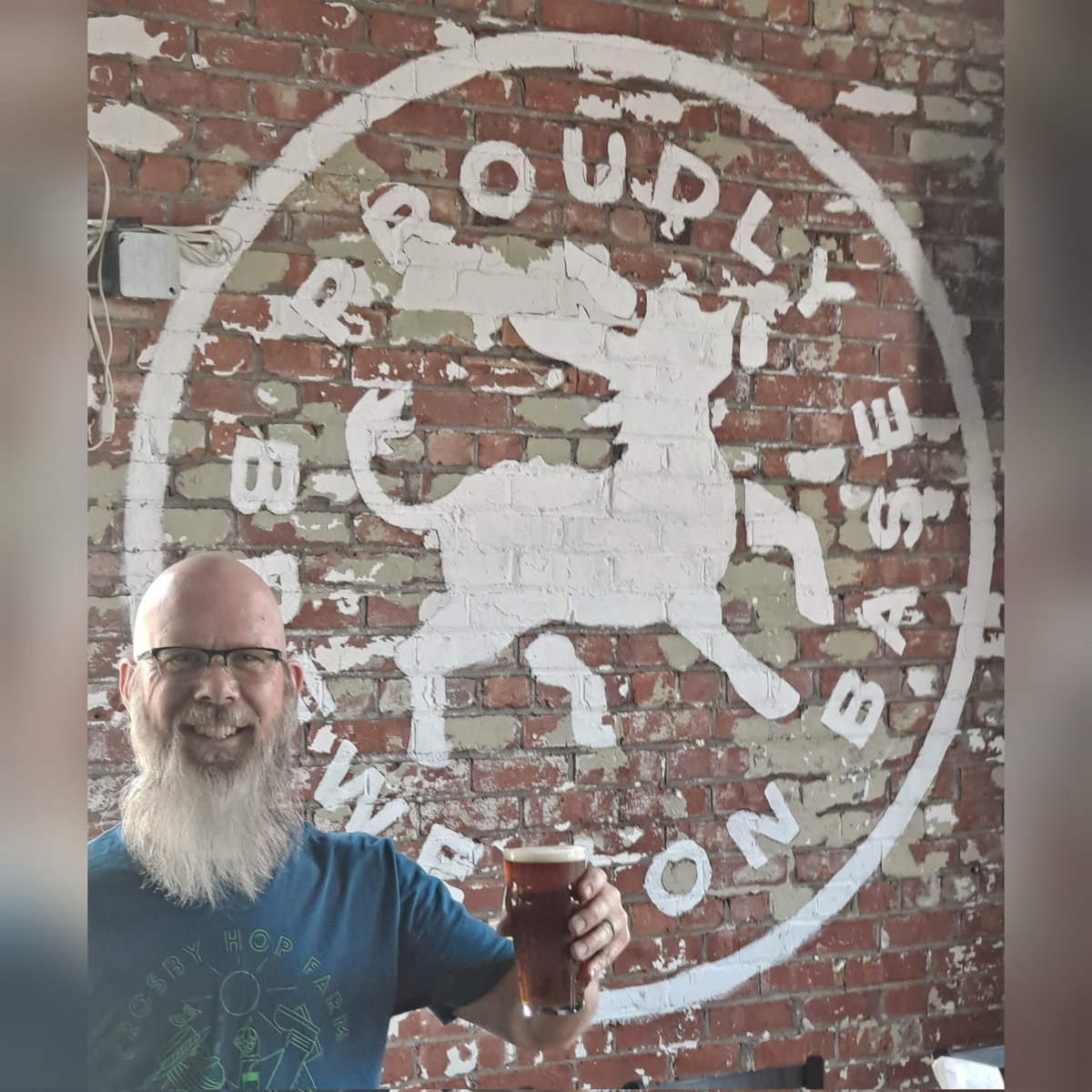 TritonBrewing's tweet photo. The 1st batch of our #FlagshipIPA Rail Splitter IPA®, was brewed 7/26/2010, a test batch more than a year before we officially opened.
A toast to all who have made #RailSplitter® our most recognized brand. Cheers!
#BrewedOnBase #SeektheSeal #WhyILoveLawrence https://t.co/D4Uy5FUnQi