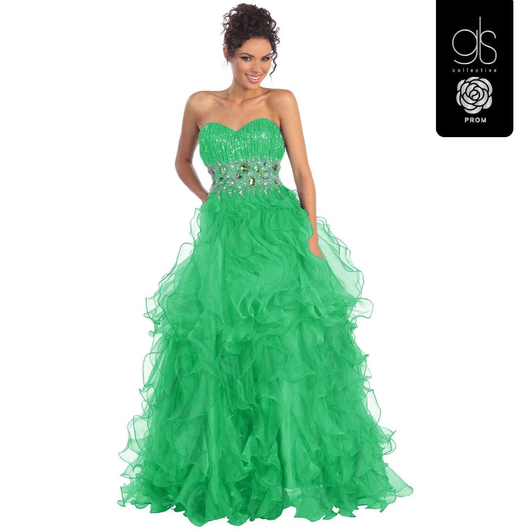 glscollective's tweet photo. I gave you vintage love 💚🌠

https://t.co/ceCRIW0tHf

#gl1026 #galadress #promdress #pageantdress #partydress #GLS #glscollective #mygls https://t.co/WSCebyFVMK