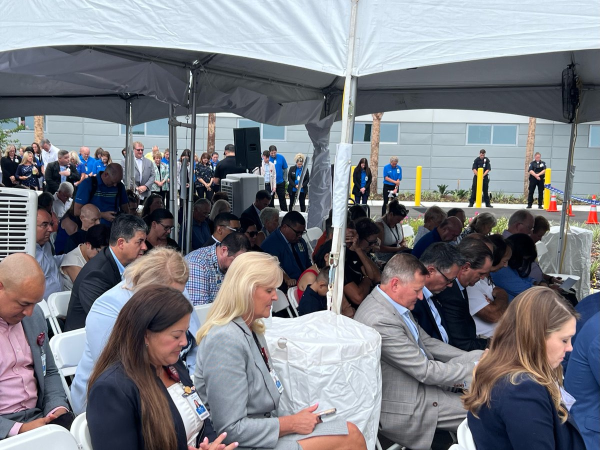 AdventHealthCFL's tweet photo. The ribbon has been cut at AdventHealth Palm Coast Parkway, which will open on Aug. 2. Team members and community leaders gathered to celebrate this milestone and explore the hospital's cutting-edge amenities, advanced medical technology, and compassionate healing environment. https://t.co/gV1PNwys4M
