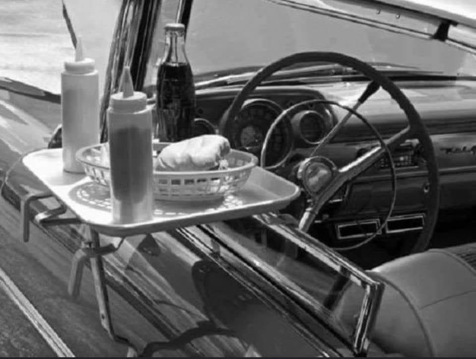 MaquinaDelAire's tweet image. Se acuerdan de estas bandejas.
¿Donde habían en Caracas?