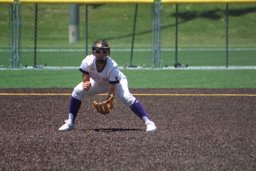 Heading into Tier 1 after going 2-1 in pool play. Able to get on base and make a few defensive plays. Excited to see how far we go! @ExtremeNat18USB @krista_stoker <a href="/lizjagielski/">Elizabeth Jagielski</a> <a href="/coachjennyrohn/">Jenny Rohn</a> <a href="/marleewilson/">Marlee Wilson</a> <a href="/CoachSWillis22/">Sarah Willis</a> <a href="/cait_bone3/">Caitlin Gambone</a> <a href="/lo_gambone/">Lauren Gambone</a>