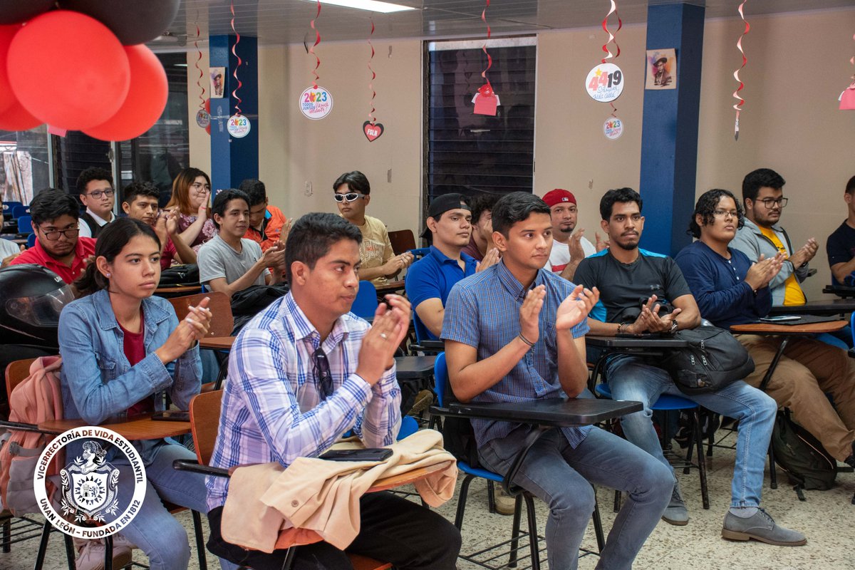 DAEunanleon's tweet photo. ✅Entrega de certificados a las y los estudiantes protagonistas del Seminario "Robótica, Educativa y Creativa".

#VidaEstudiantil https://t.co/8pzdzqtKy7
