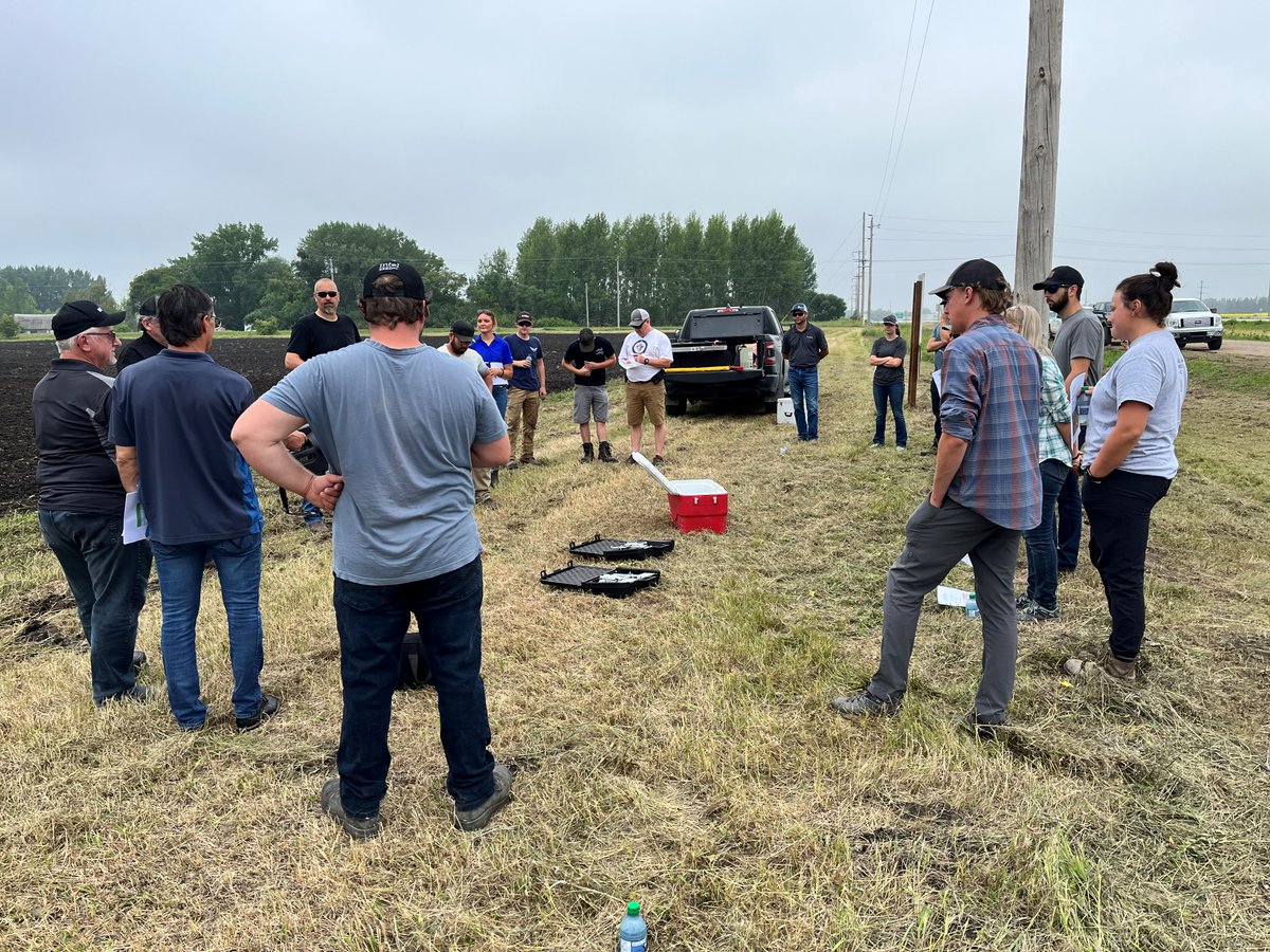MASC_MB's tweet photo. Robert, MASC's Special Crops Agronomist, showcasing how we use drones for crop scouting and adjusting at CROP Field Day today near Portage la Prairie. #CROP #MGAg https://t.co/BQ79Rvs735