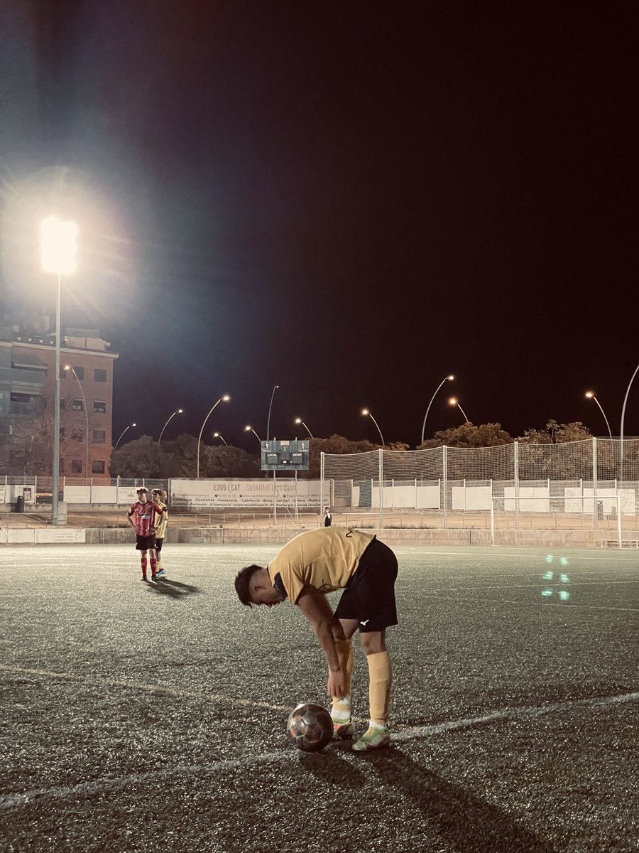 maariioobc's tweet photo. que ganas tengo de volver a recorrer esa banda!!🚀🏡⚽️ https://t.co/fhtDgUQPlw