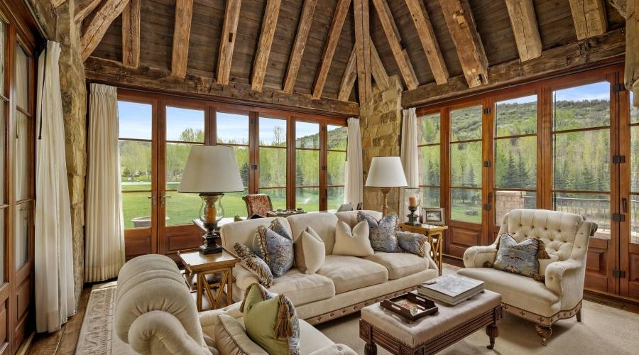 Over 500 secluded acres set behind the gates of #WildcatRanch, one of the most private and #exclusive #properties in all of the #RoaringForkValley, only minutes to #Aspen.

-#SnowmassVillage #Colorado
-9 Beds
-509 Acre

Chris Souki | (970) 925-7000 | bit.ly/3q5DJqF