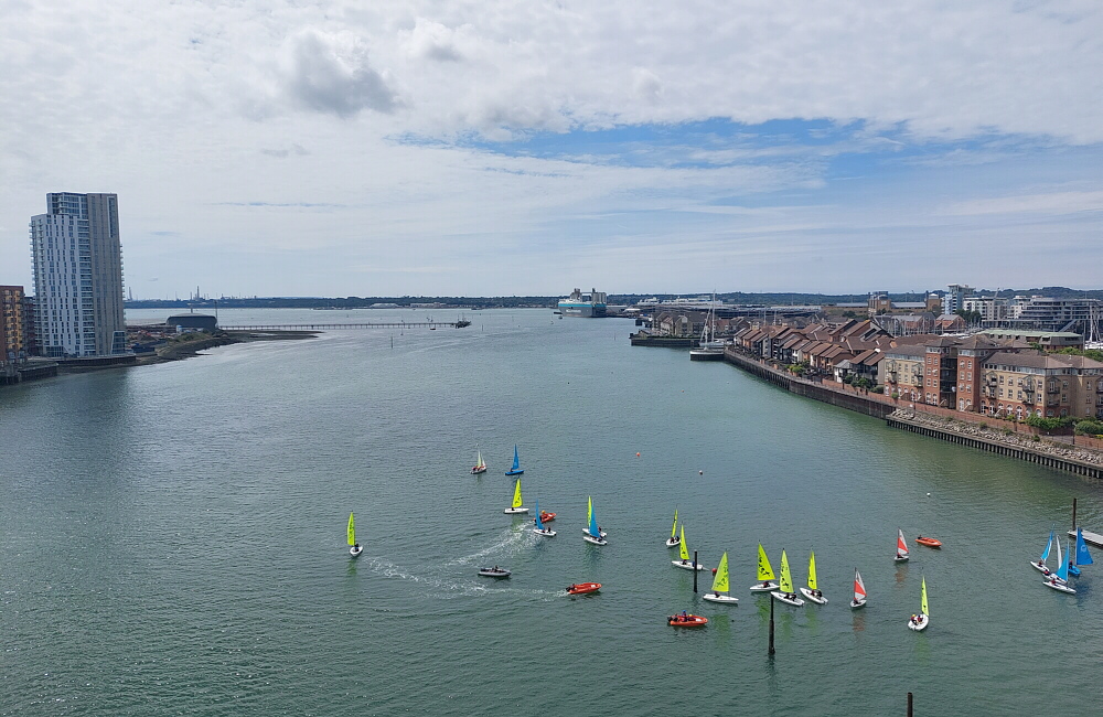 BobMockford's tweet image. The view from Itchen bridge on my way out on Wednesday. #Itchen #ItchenBridge #walk #walking