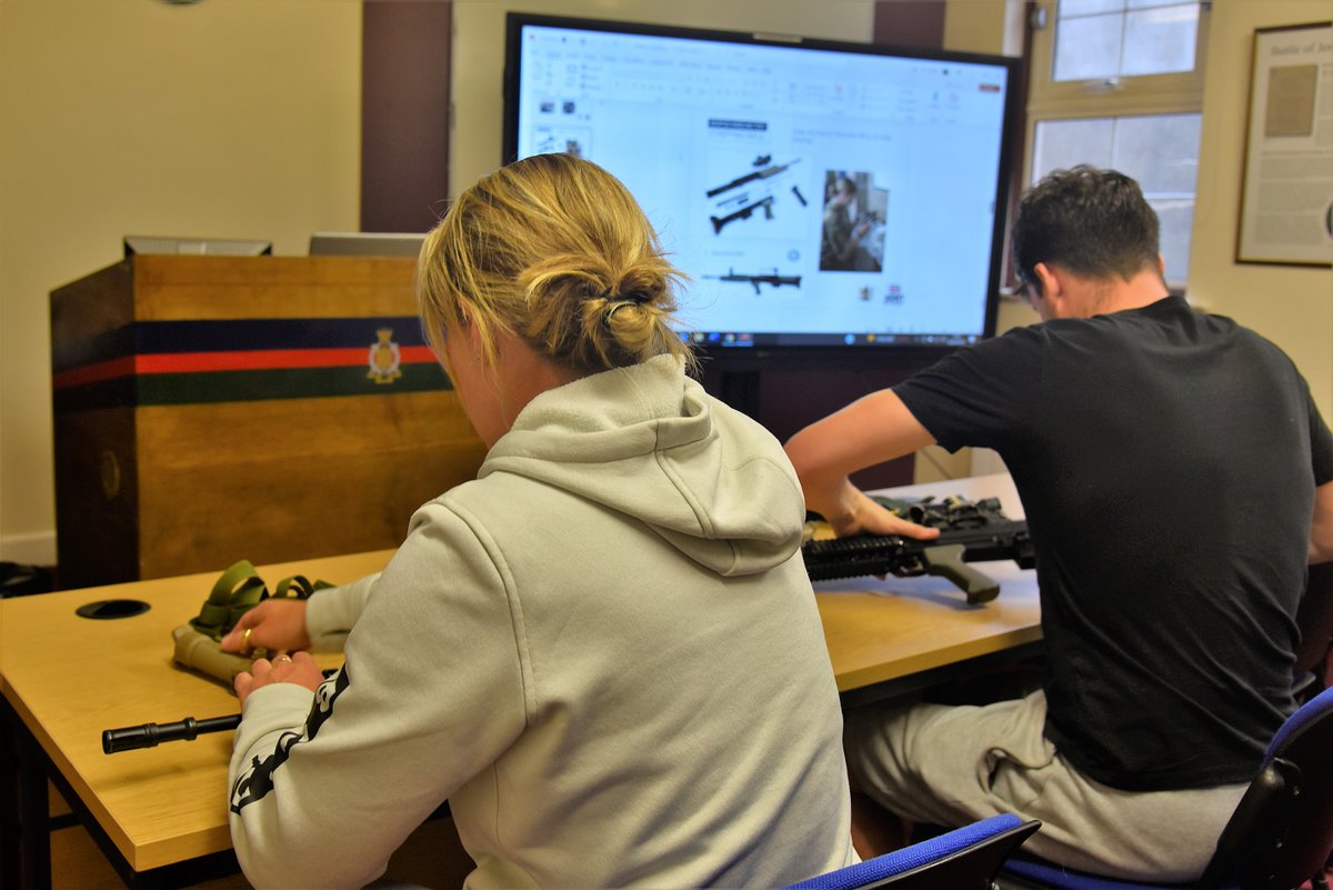 JFS_RE's tweet photo. Tonight, the trained troops took the opportunity to do some driver training. The recruits had an interest lesson on the issue rifle.

Are you in #JerseyCI and looking for something different, new friends, new skills? Call 01534447100. Always recruiting!
#ArmyReserve https://t.co/A0crOJaGh1