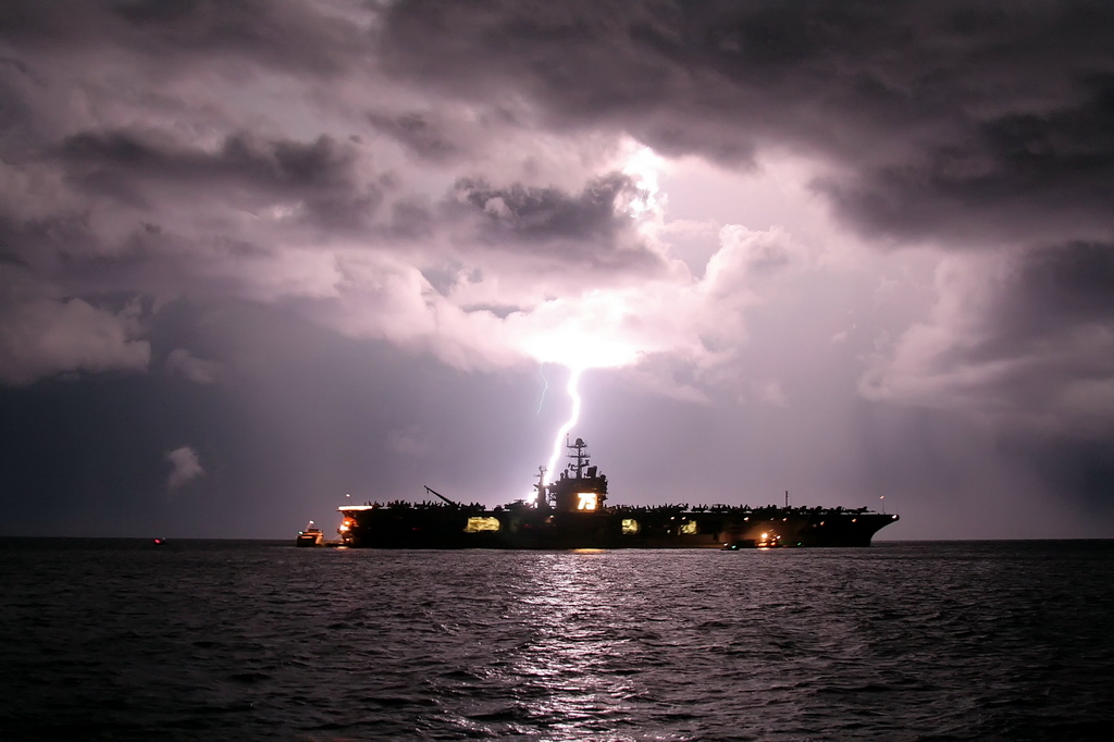 #OTD in 1998, the Nimitz-class aircraft carrier USS Harry S. Truman (CVN-75) was commissioned. The carrier was laid down in 1993 as the USS United States but was changed to honor Democrat Harry Truman as part of a political compromise to name CVN-76 for Republican Ronald Reagan.