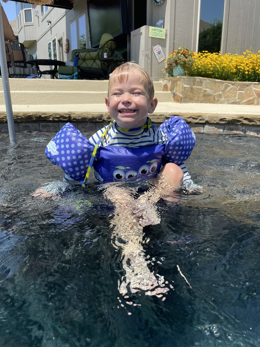 Mrs. Hefta tweet media