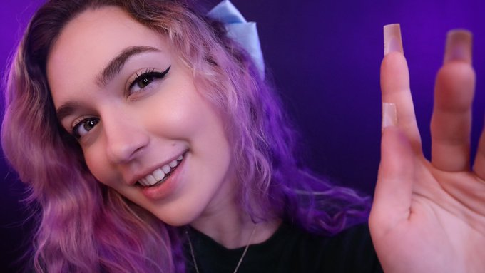 New ASMR Video!! c:  ♡ Girlfriend Comforts YOU ♡ ASMR ♡ Gender-Neutral ♡ *:･ﾟ✧   https://t.co/vVV31EndmP<a href="/tag/asmr"class="tags"><span>#asmr</span></a>