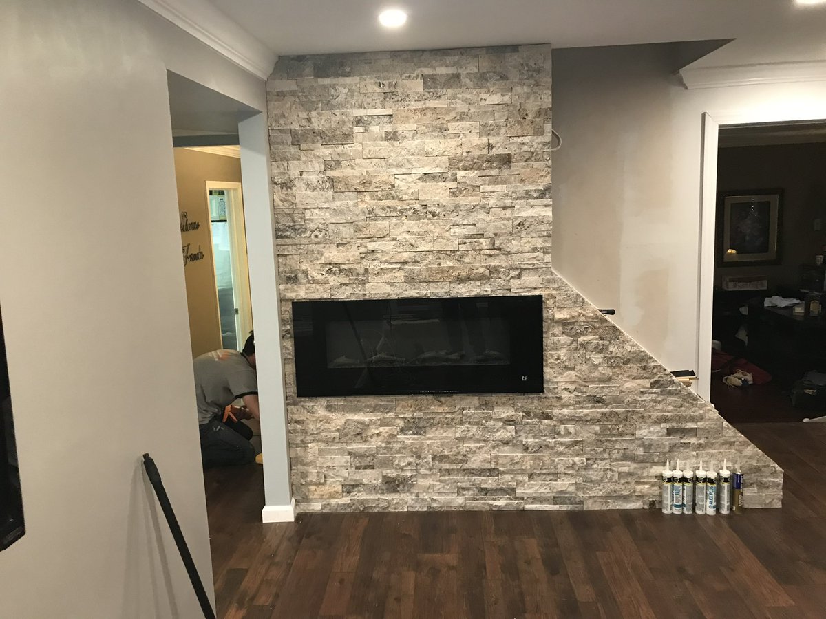 ClerkinBuilds's tweet photo. Electric fireplace install with stack stone veneer finish🔥 A nice addition to the living room, Lets keep warm this winter! #fireplace #remodeling #veneerstone https://t.co/i19D4goGR7