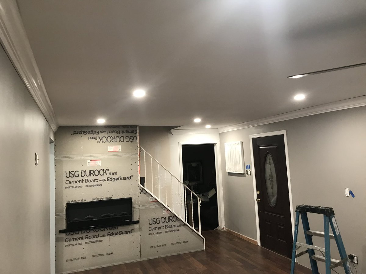 ClerkinBuilds's tweet photo. Electric fireplace install with stack stone veneer finish🔥 A nice addition to the living room, Lets keep warm this winter! #fireplace #remodeling #veneerstone https://t.co/i19D4goGR7
