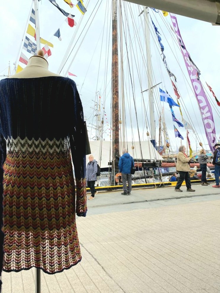 Good evening #WoolHour 

Today we have been selling wool (well, wool that has been refashioned into knitwear)!

It's #TallShipsLerwick so we've been marvelling at boats too 💙

@woolhour