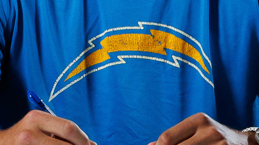 chargers's tweet photo. y'all think he did this on purpose 🥹 https://t.co/RAGSJgL5K9