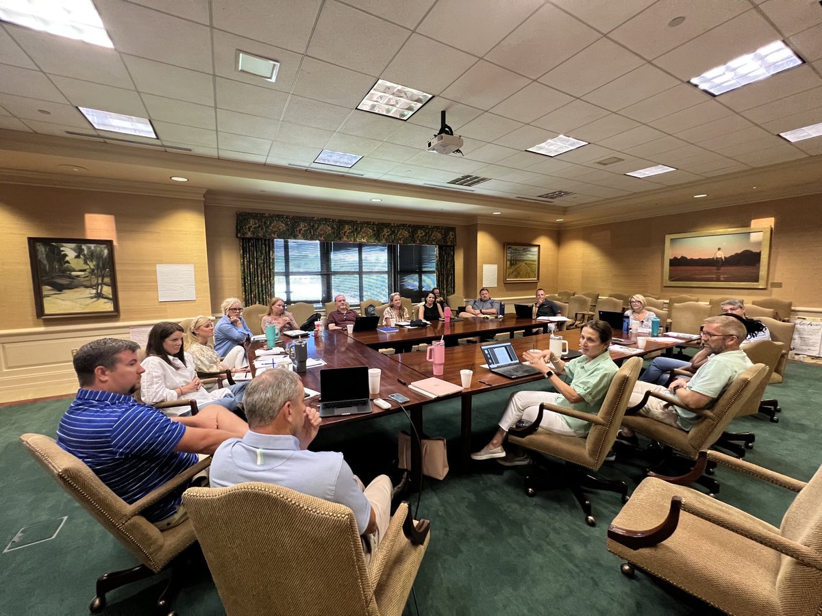 henry_heil's tweet photo. Just finished a sensational two day leadership retreat with this inspiring group of ⁦@BrkstoneCougars⁩ educators. The future of the school is in good hands! I was blown away by their intelligent and thoughtful minds and their love of children. It’s going to be a great year! https://t.co/FHEcQmkKNs