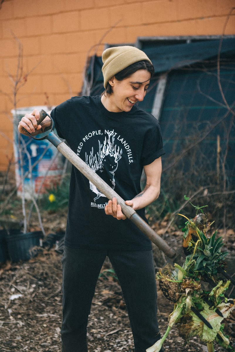 Join us at the Kamm's Corners Farmers Market Sustainability Tent this Sunday to learn how to safely build your own compost pile. We will be at the market all day to answer your questions. The demonstration begins at 11:30.

FREE EVENT, SIGN UP REQUIRED.  rustbeltriders.typeform.com/to/ziZB79J7?ty…