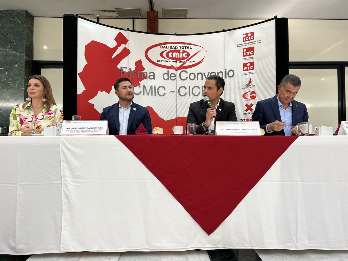 luisbarbozanino's tweet image. Esta mañana celebramos la firma del #ConveniodeColaboración📝 entre el @cicej_ y la @CMICJALISCO 🙌, dos organizaciones hermanas que son pilares en la construcción del estado y que hoy formalizan la suma de esfuerzos en beneficio de la sociedad y de nuestro gremio.
