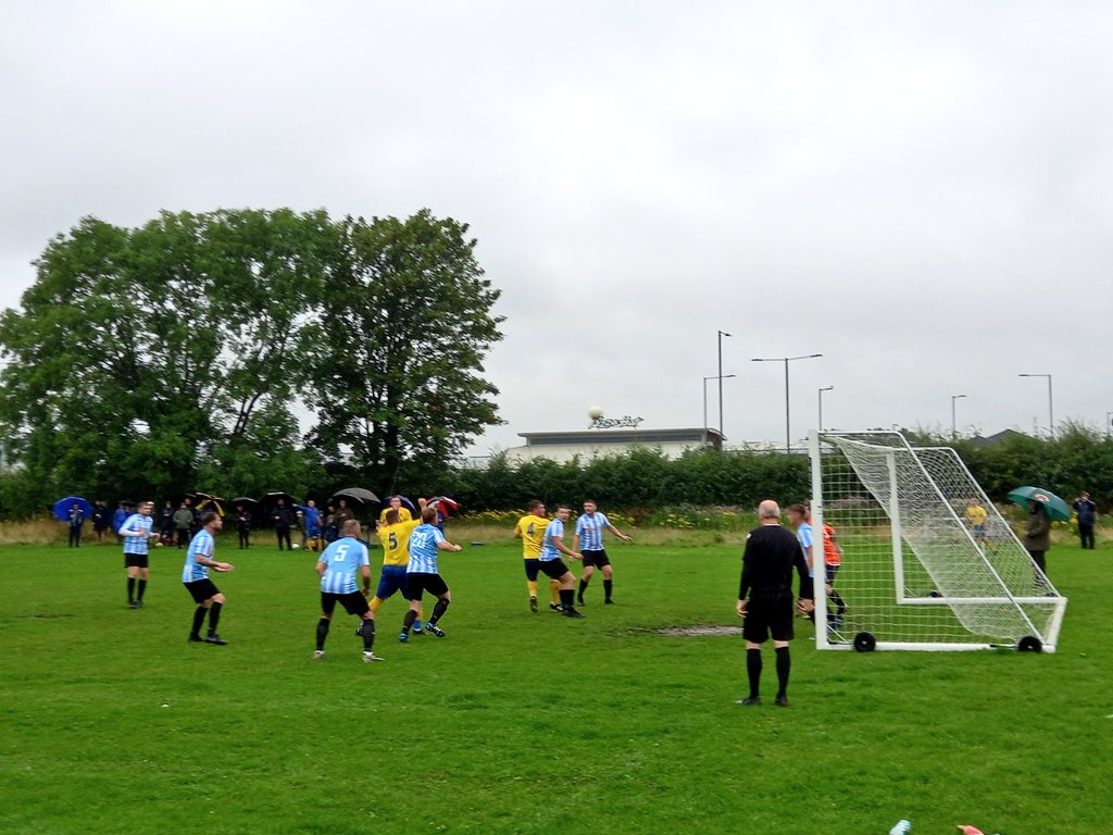 christopher7590's tweet photo. The @NEWalesFA Coast East League Division One got underway this evening and I made the short journey to Deeside to watch on as Aston Park Rangers (@aprjfc) were beaten 2-1 by (the reformed) @Rhydymwynfc2023 at Ty Calon #Groundhopping #Cymru π΄σ §σ ’σ ·σ ¬σ ³σ Ώ #Wales #UpTheAston #UpTheRhyd https://t.co/PAD5Hs7FNS