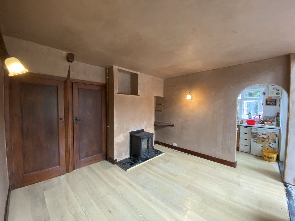 Penfold_P_S's tweet photo. Another complete room re plastered today🤝🏻 #happycustomer #penfoldplasteringservices https://t.co/ZQsYnQirT5