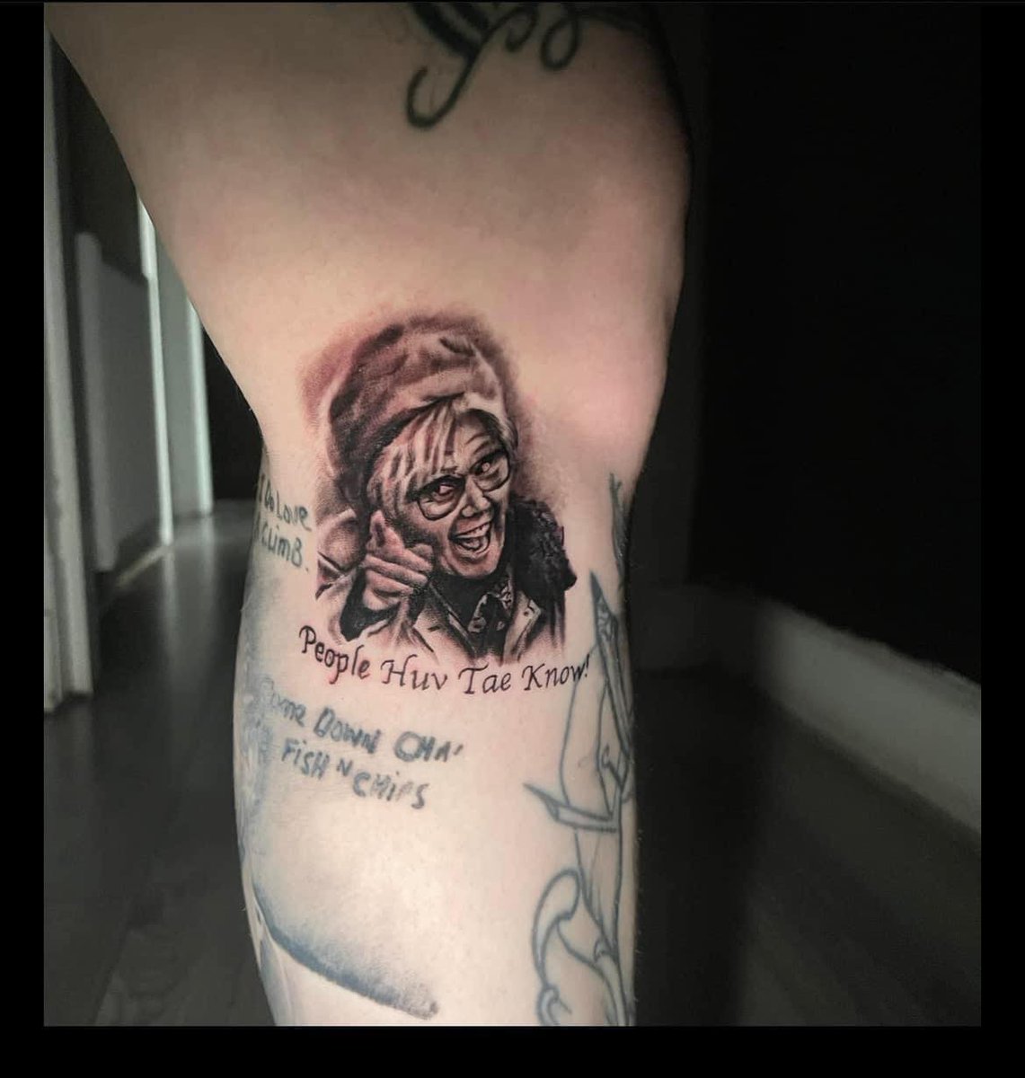 GarryMachulik's tweet photo. @McCarryJane my sisters latest tattoo..😂 @FordKiernan1 @paulza70 @MrMJCox https://t.co/bbuA9XO508
