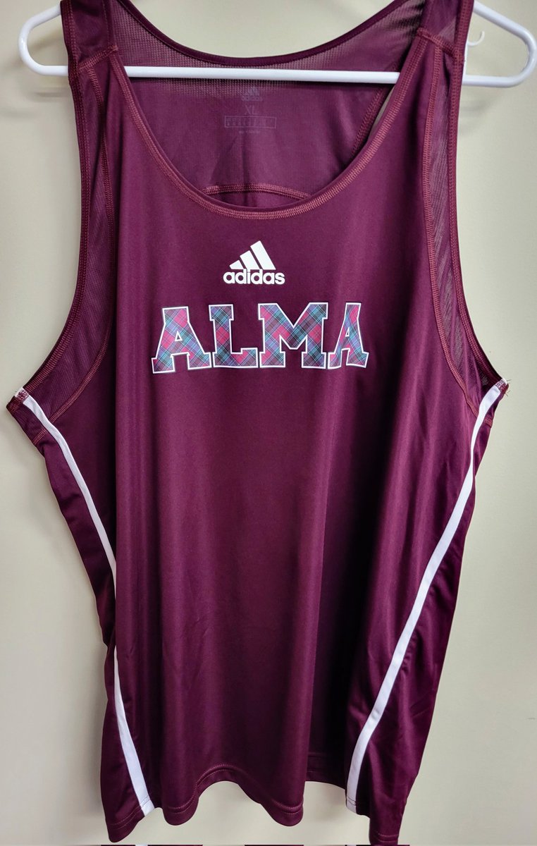 New year. New look for our <a href="/AlmaScotsXCTF/">Alma College XC/T&F</a> teams. #GoScots