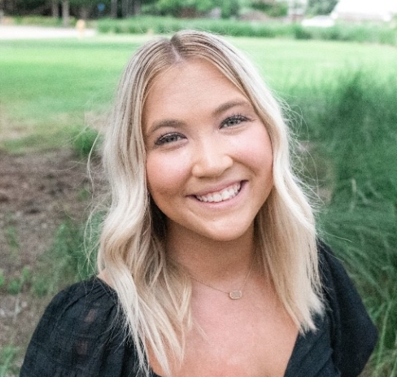 Welcome to the Gator Family!

Gabby Supan is so excited to be joining the 8th Grade ILA team! A graduate of Stephen F. Austin State University, she has taught in Frisco ISD for the past two years at Pearson Middle School.
