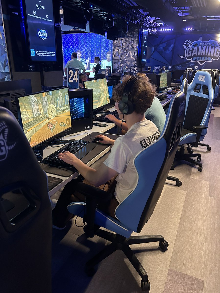 CTE_Chatham's tweet image. Our IT Tech Team Interns went on a field trip to UNC Chapel Hill’s Gaming Center today. Students learned about careers within the gaming industry and about the opportunities with E Sports. Students loved having some time to “explore” the amazing gaming lab! @ChathamCoSch @NCBCE