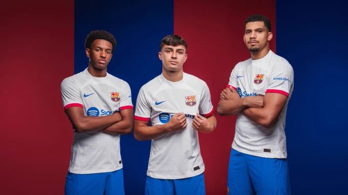 BarcaSpaces's tweet photo. 📸 Balde, Pedri, Araujo https://t.co/fbiHj5z2wQ