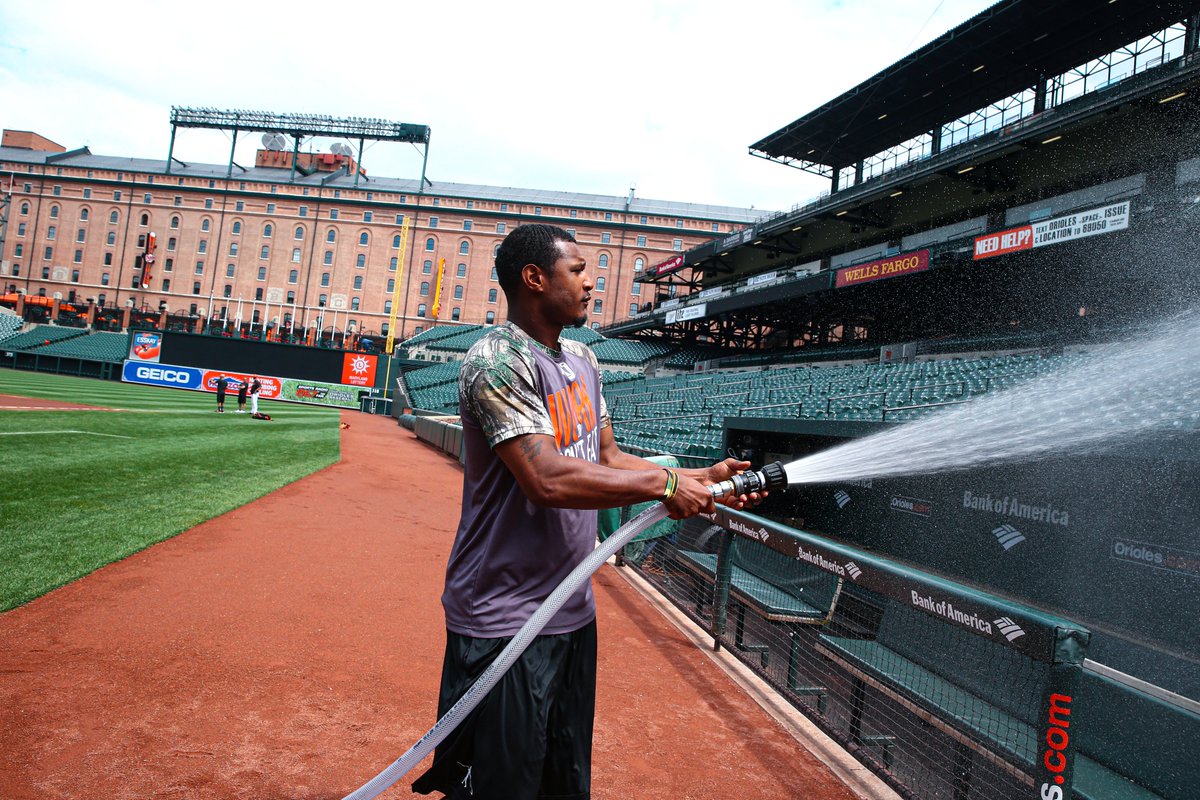 Orioles's tweet photo. Coming to a Bird Bath near you on Friday. https://t.co/GIaH6yDJ0Y