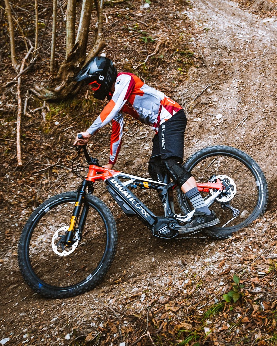 DucatiUK's tweet photo. No easy path in sight? No problem. Drifting on dirt trails or speeding through tall grass are just a few ways to experience that adrenaline rush with the TK-01 RR! #Ducati #TK01RR #ebike https://t.co/3GND78Ikjx