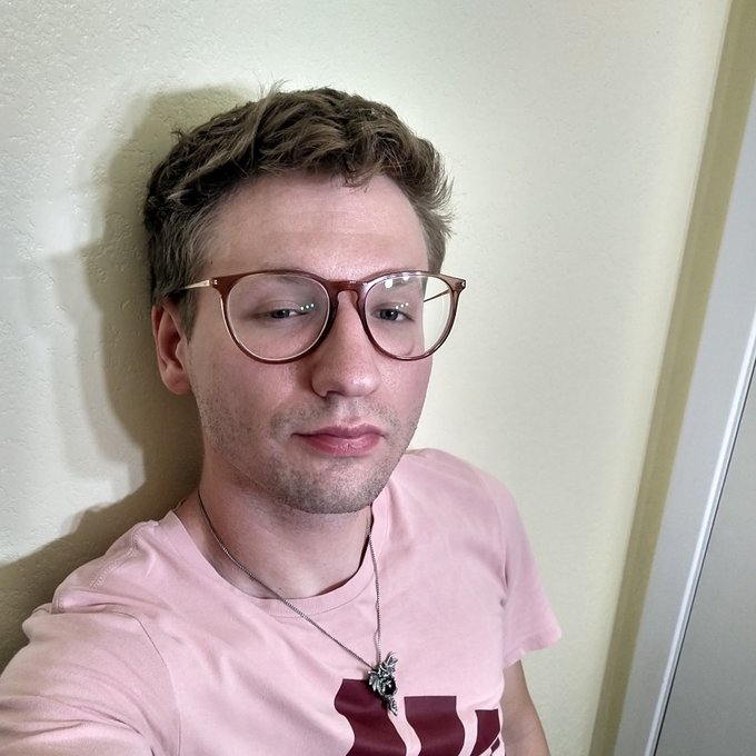 #NewProfilePic https://t.co/xNQAZcDIWY<a href="/tag/newprofilepic"class="tags">#NewProfilePic</a>