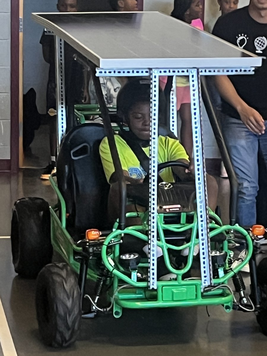 Phenix S.T.R.E.A.M had a Solar GoKart Demonstration and a visit from Captain Barrington from Flying Classroom <a href="/HamptonCSchools/">Hampton City Schools</a> <a href="/KraftES1/">Kraft Elementary</a>