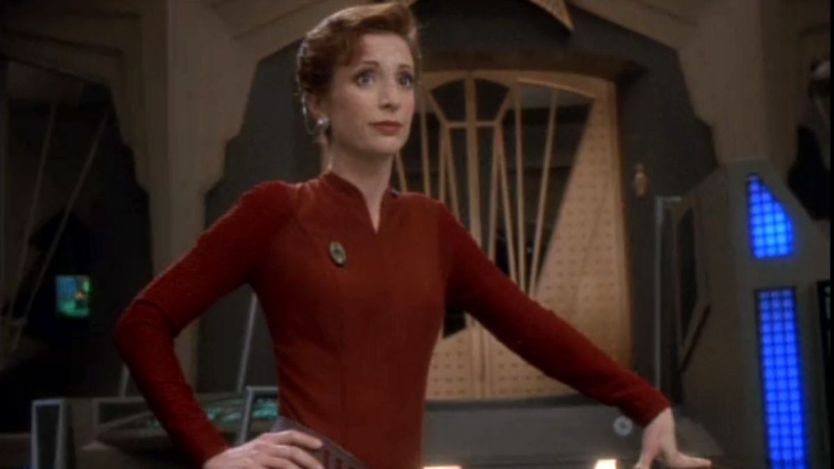 GaryGorn's tweet photo. Happy Birthday @NanaVisitor🥳 

Nana Visitor (born 26 July 1957) is an American #actress best known for her portrayal of Major (and later Colonel) Kira Nerys on #StarTrekDeepSpaceNine.

#HappyBirthday #NanaVisitor #KiraNerys #StarTrek #StarTekDS9 #DS9 https://t.co/RJ2B7IXkDS