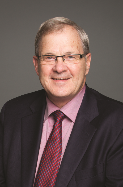 AAFC_Canada's tweet photo. We are pleased to welcome back the Honourable Minister Lawrence MacAulay as the Minister for Agriculture and Agri-Food Canada (AAFC) #CdnAg! We look forward to working with you again! https://t.co/n2gqkcxSrn